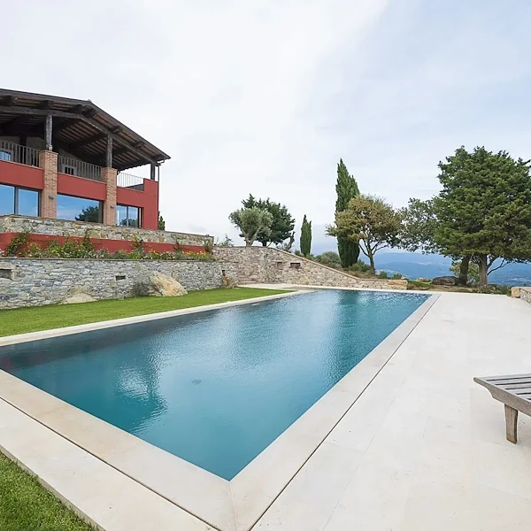 piscina-sfioro-trilogy-main