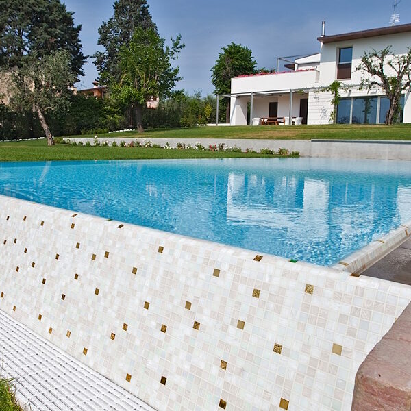 piscine_cascata_main